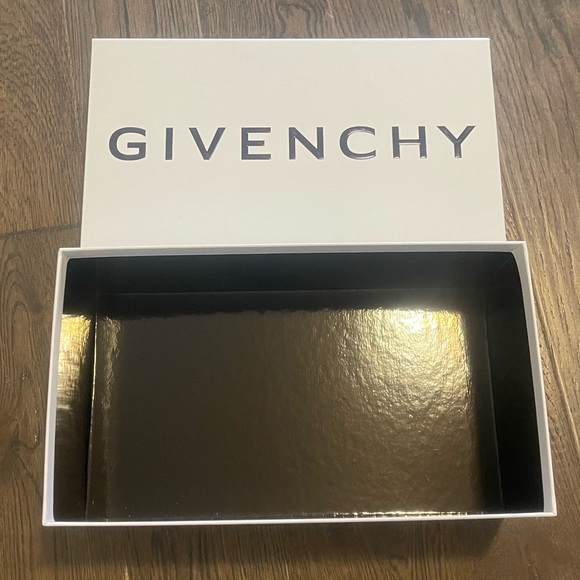 Authentic Givenchy Accessory/ Storage Box - Picture 3 of 8